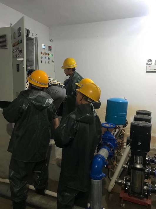 景德镇水务公司全力以赴抗洪保障安全供水