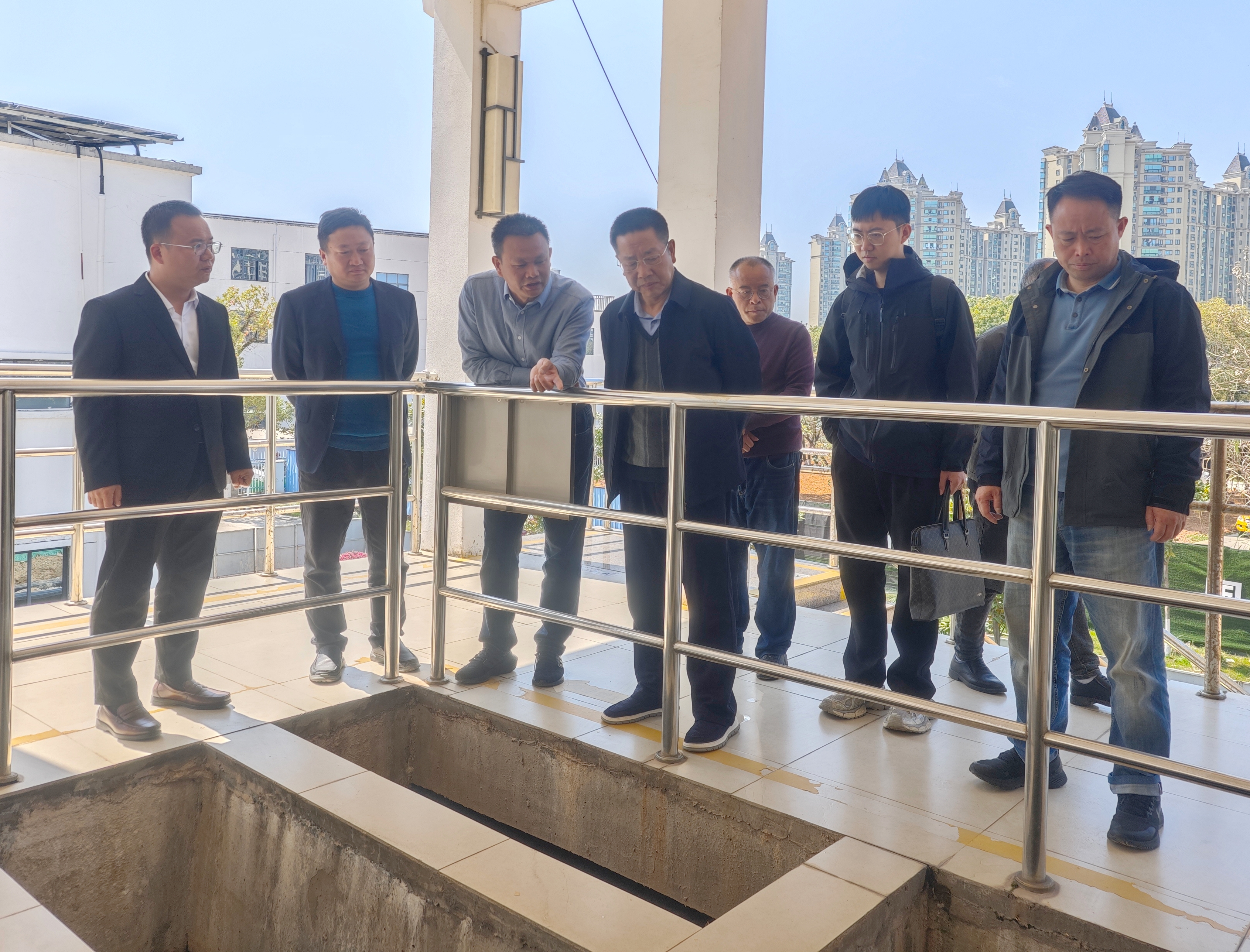省水投集团专职外部董事夏玉峰一行赴景德镇水务公司调研